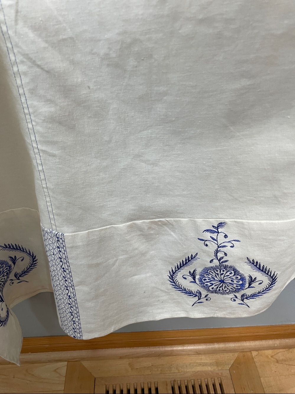 Soft Surroundings Linen Blend Maxi Peasant Caftan/ Dress Blue Embroidery Accents - Picture 11 of 13